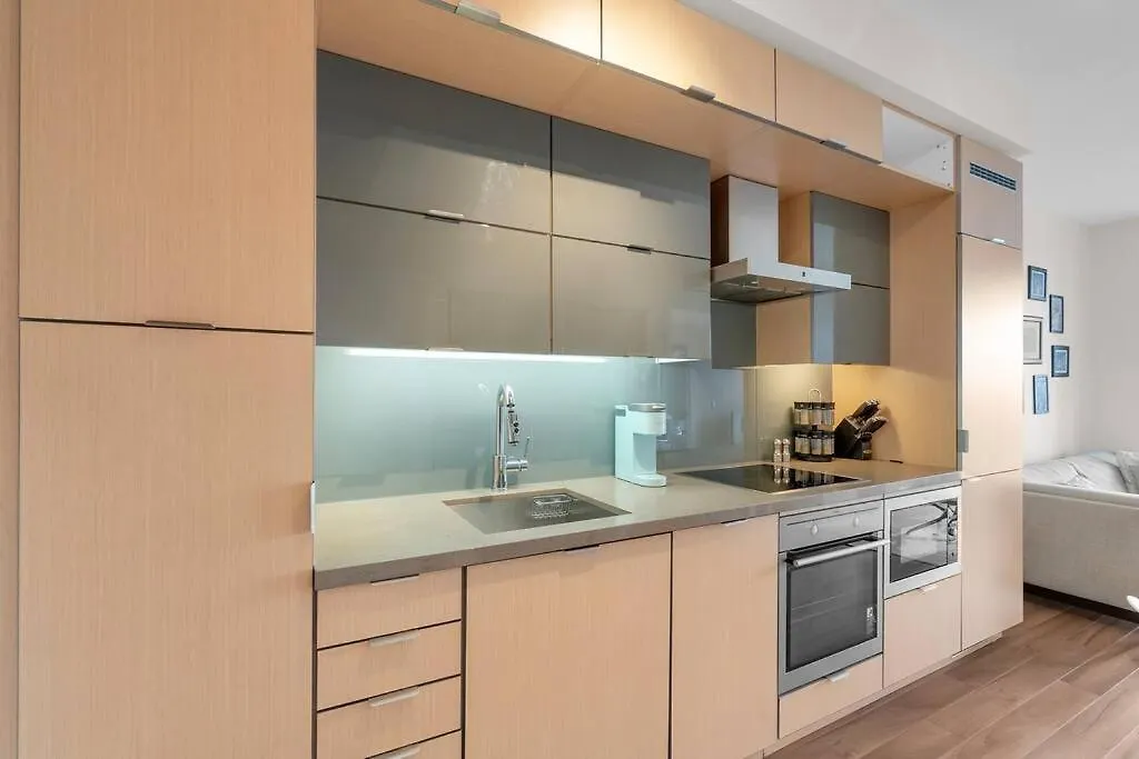 Rare 1Br - Rooftop Pool, Next To Mtcc & Cn Tower Toronto Canada
