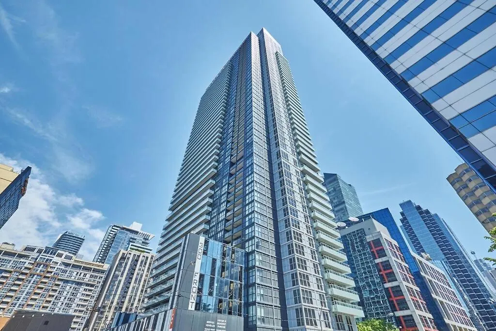 Rare 1Br - Rooftop Pool, Next To Mtcc & Cn Tower Toronto
